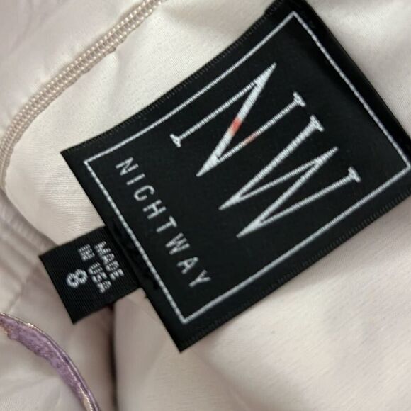 NIGHT WAY METALLIC NWT FORMAL GOWN SIZE 8‎ - Picture 8 of 11